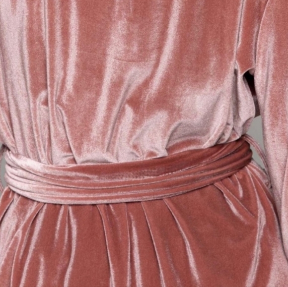 💕SALE -POL Velvet Embroidered Robe/Kimono - Picture 5 of 7